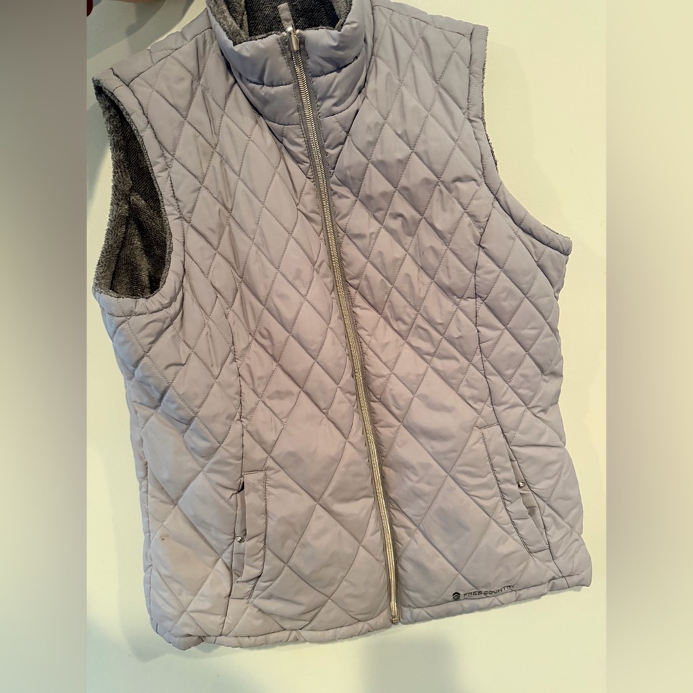Quilted Gray Vest free country large